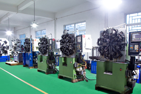 奧特萬(wàn)能機(jī)器生產(chǎn)線