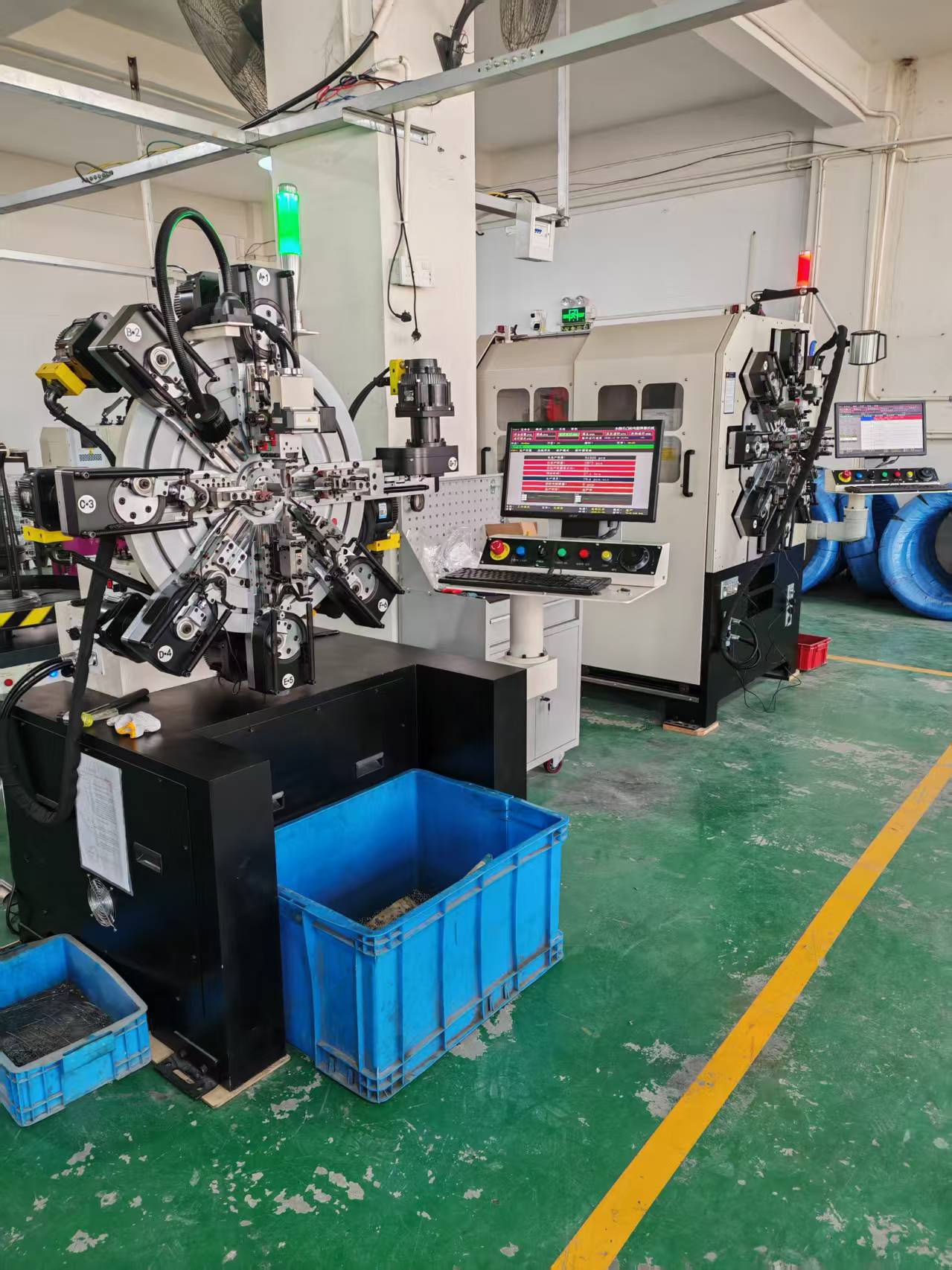 數(shù)控壓簧機(jī)