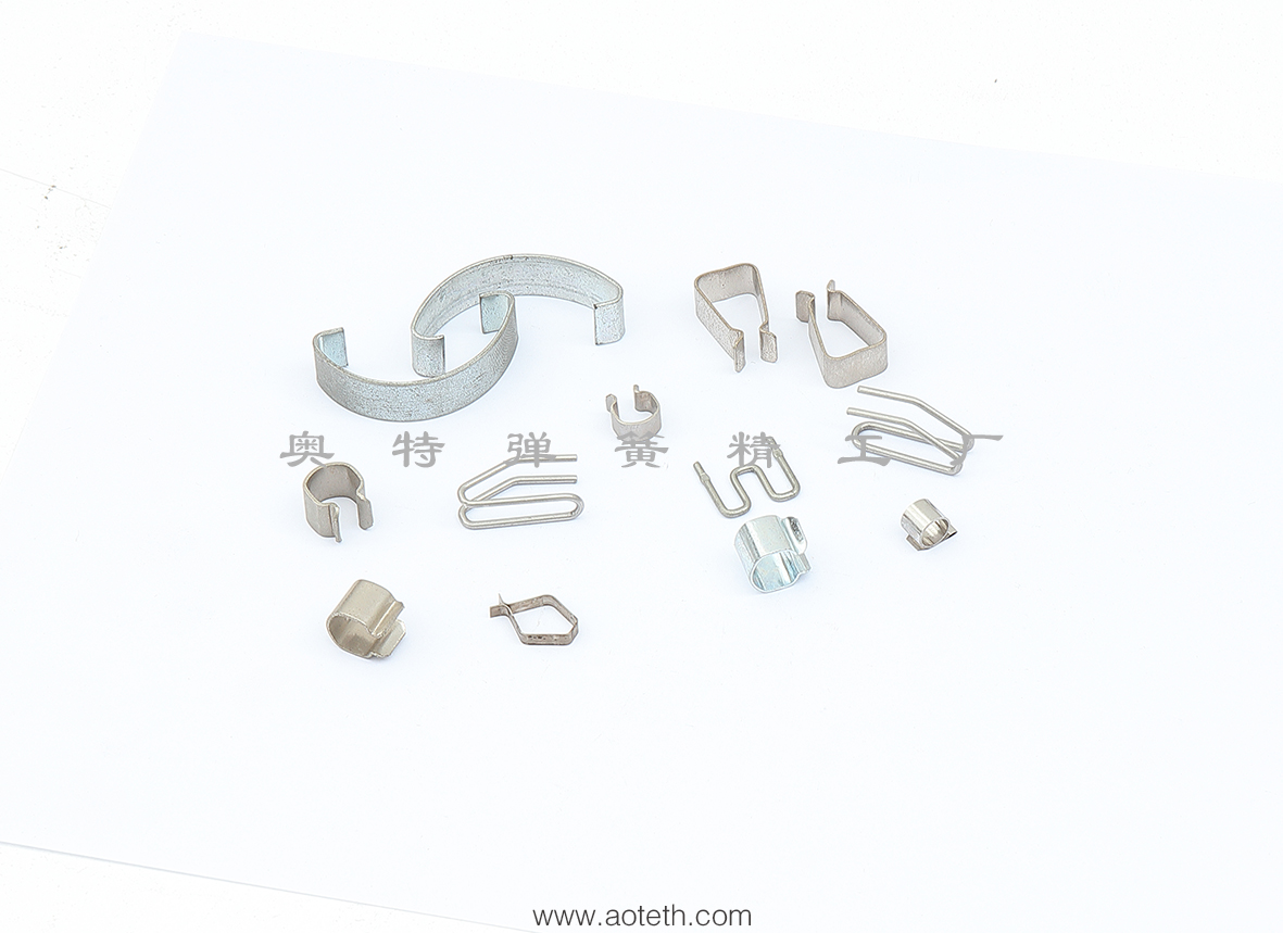 專業(yè)生產(chǎn)廠家定制扣簧汽車零部件